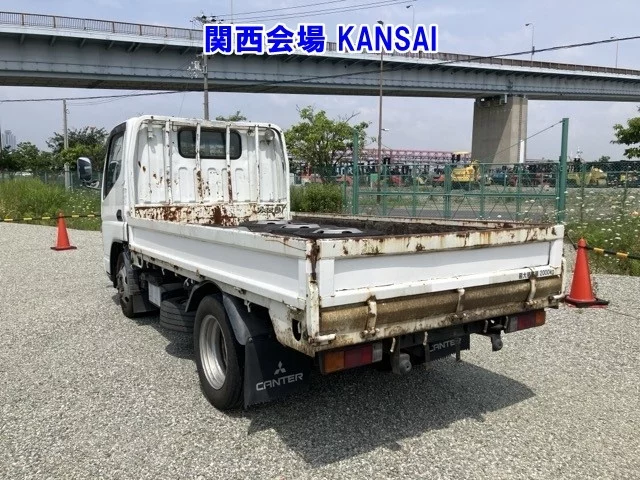 Mitsubishi Fuso Canter  с аукциона в Японии