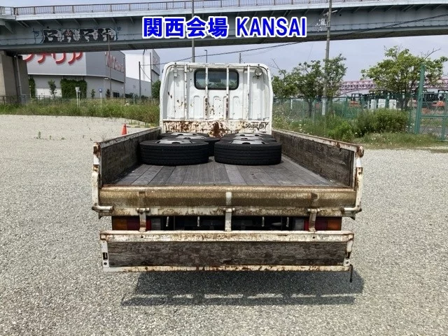 Mitsubishi Fuso Canter  с аукциона в Японии