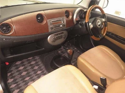 Daihatsu Mira Gino