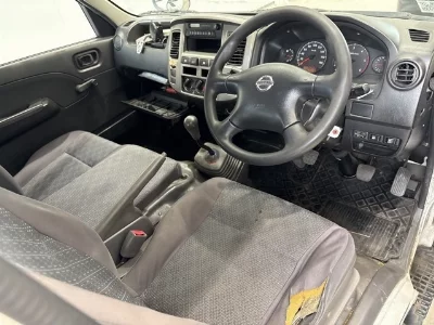 NISSAN CARAVAN