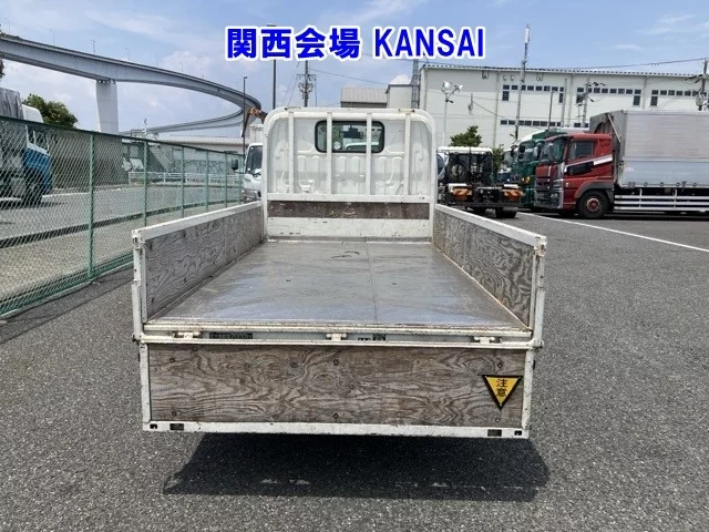 Toyota Dyna  с аукциона в Японии