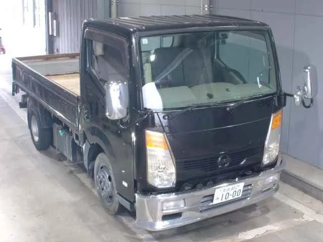 Nissan Atlas  с аукциона в Японии