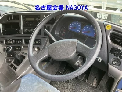 NISSAN DIESEL (UD) QUON