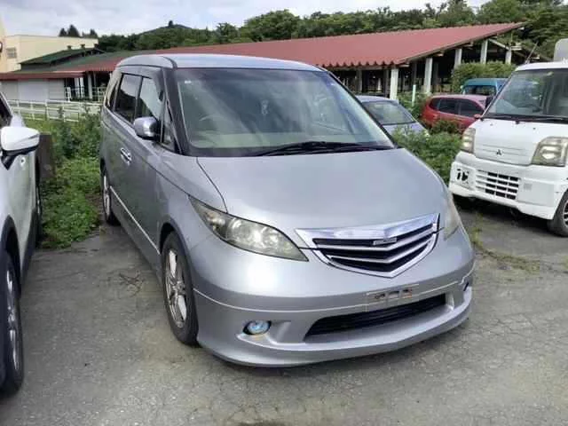 Honda Elysion  с аукциона в Японии