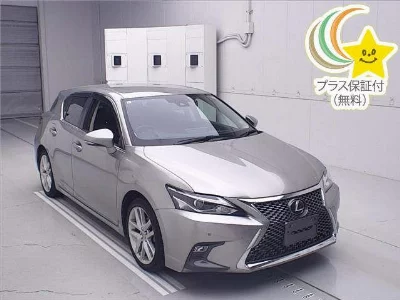 Lexus CT200h