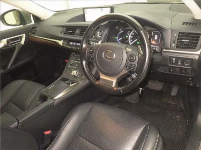 Lexus CT200h