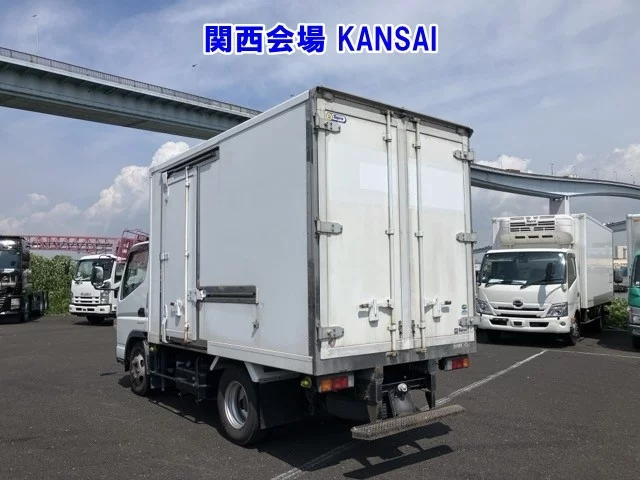 Mitsubishi Fuso Canter  с аукциона в Японии