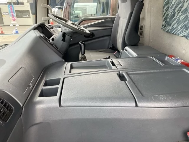 Mitsubishi Fuso Super Great  с аукциона в Японии