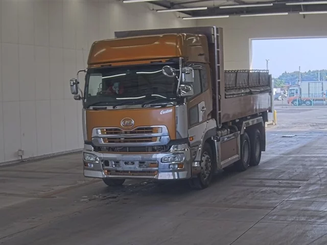 Nissan UD  с аукциона в Японии