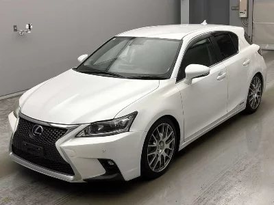 Lexus CT200h