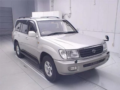 Toyota LAND CRUISER 100