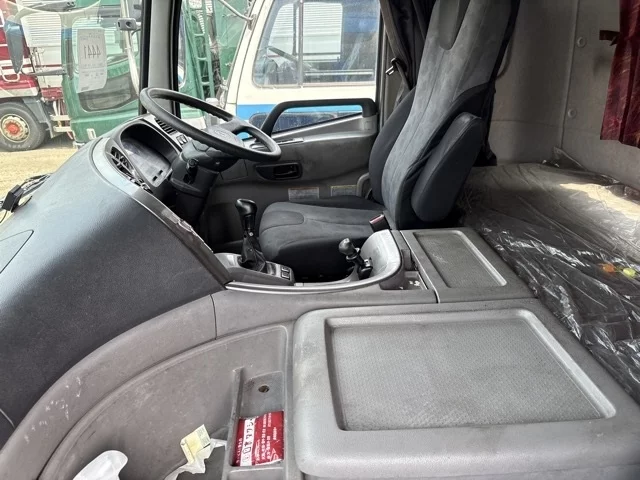 Nissan UD  с аукциона в Японии