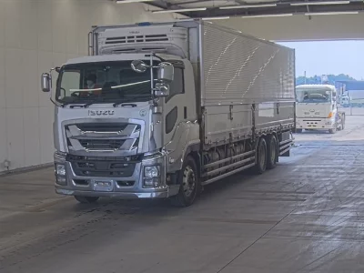ISUZU GIGA
