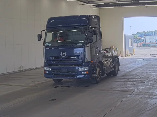 Nissan UD  с аукциона в Японии