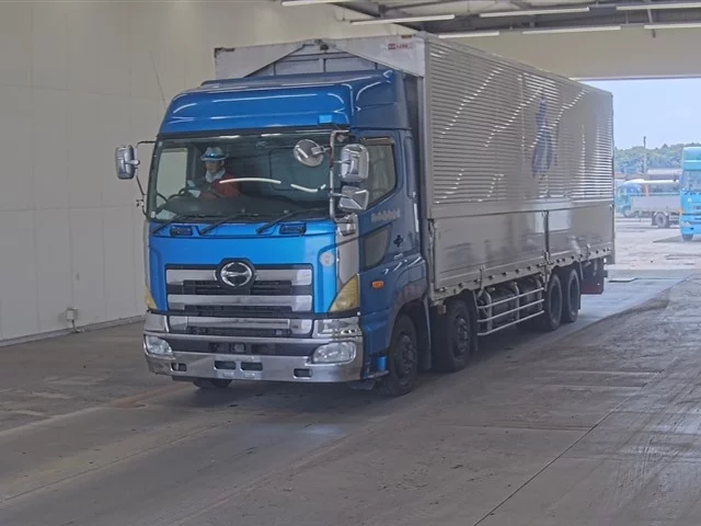 Hino Profia  с аукциона в Японии