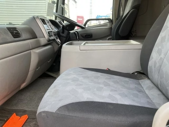 Nissan UD  с аукциона в Японии
