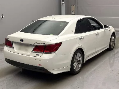 Toyota CROWN HYBRID