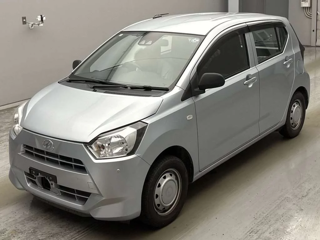 Daihatsu Mira e:S  с аукциона в Японии