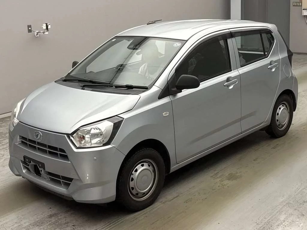 Daihatsu Mira e:S  с аукциона в Японии