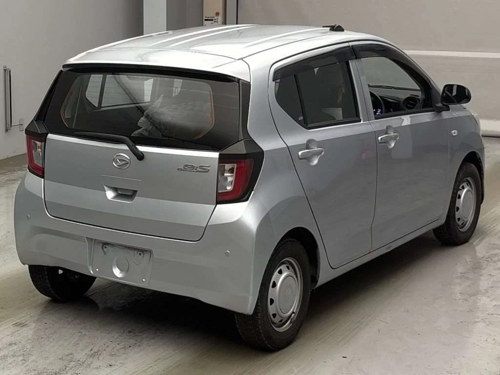 Daihatsu Mira e:S  с аукциона в Японии