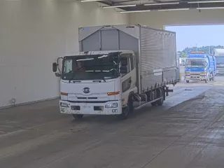 Nissan UD  с аукциона в Японии