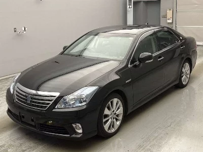 Toyota CROWN HYBRID