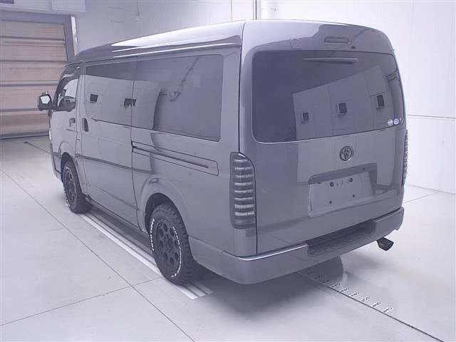 Toyota RegiusAce  с аукциона в Японии
