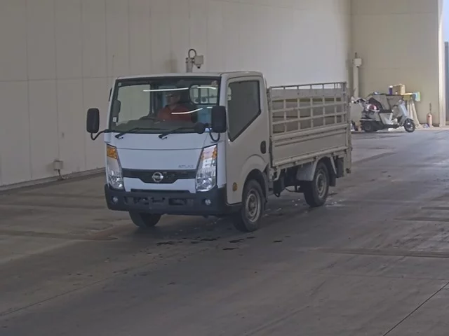 Nissan Atlas  с аукциона в Японии