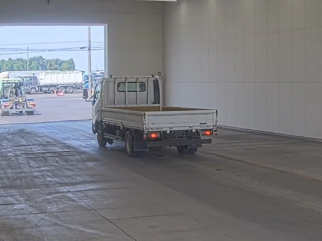 Toyota Dyna  с аукциона в Японии