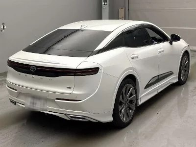 Toyota Crown Crossover