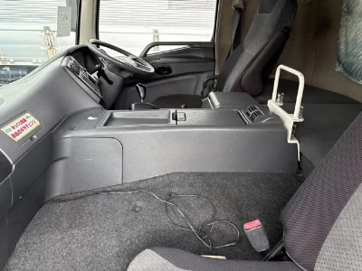MITSUBISHI FUSO SUPER GREAT