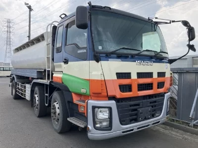 ISUZU GIGA