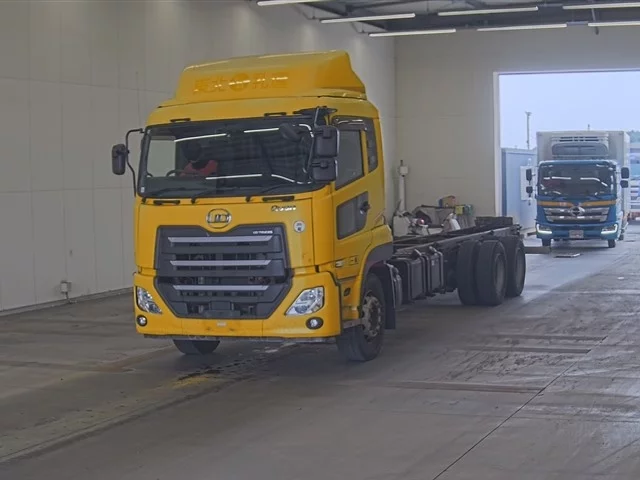 Nissan UD  с аукциона в Японии