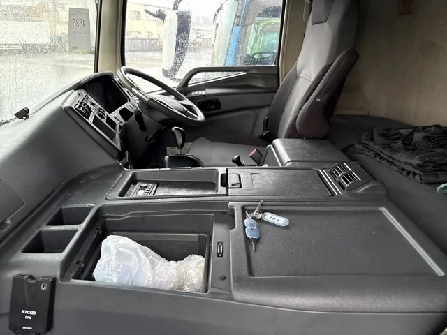 Mitsubishi Fuso Super Great  с аукциона в Японии