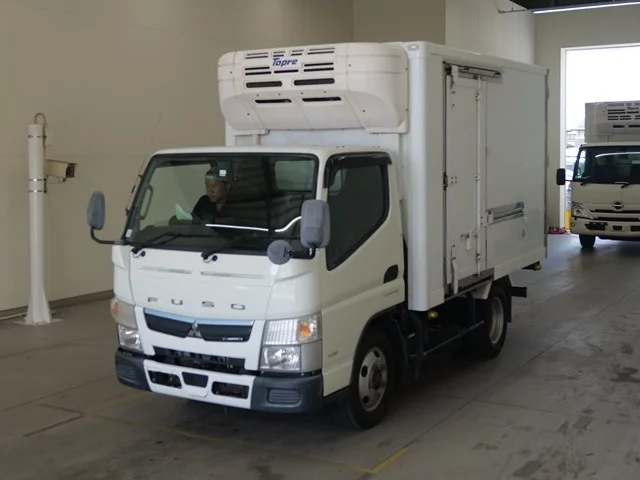 Mitsubishi Fuso Canter  с аукциона в Японии