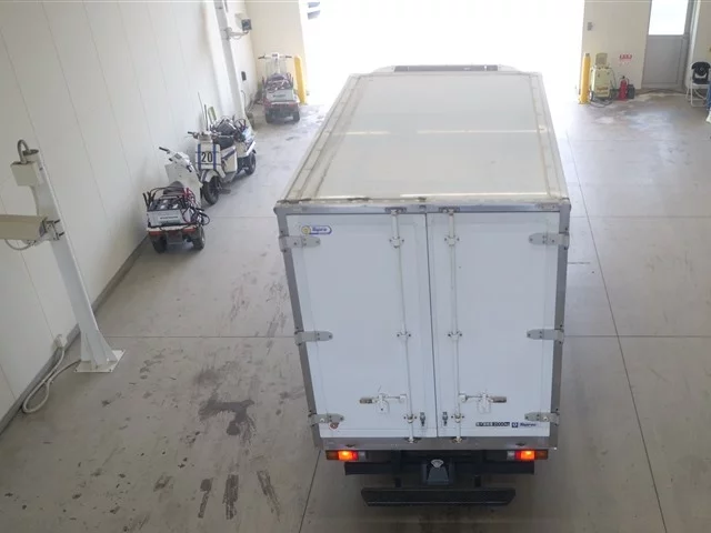 Mitsubishi Fuso Canter  с аукциона в Японии