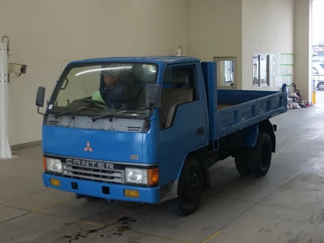 Mitsubishi Fuso Canter  с аукциона в Японии