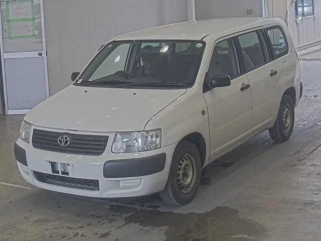 Toyota Succeed  с аукциона в Японии