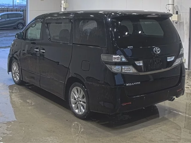 Toyota Vellfire  с аукциона в Японии