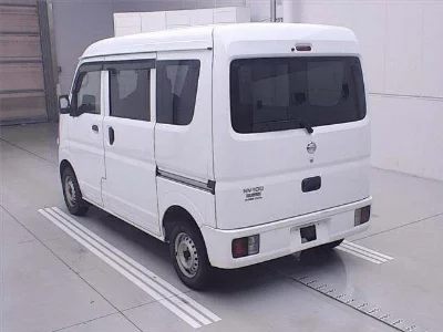 NISSAN NV100 CLIPPER