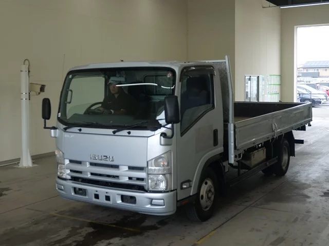 Isuzu Elf  с аукциона в Японии