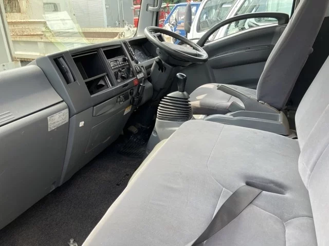 Isuzu Elf  с аукциона в Японии