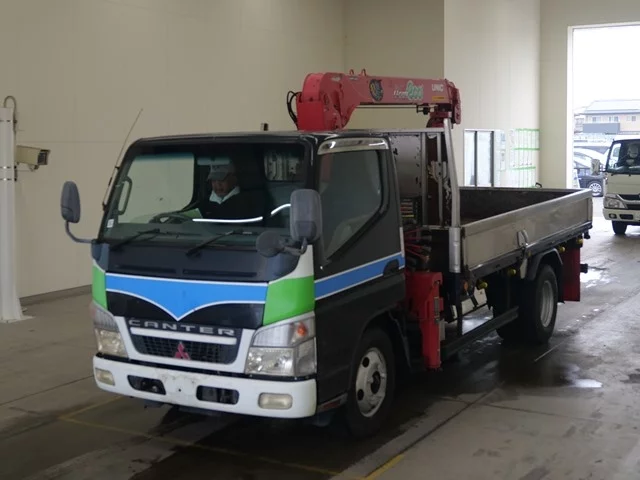 Mitsubishi Fuso Canter  с аукциона в Японии
