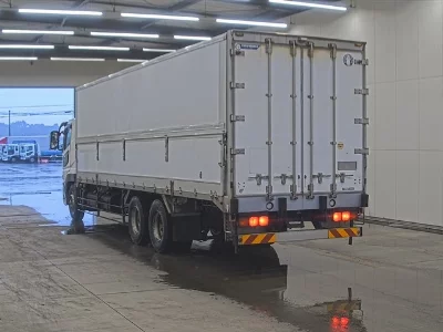 MITSUBISHI FUSO SUPER GREAT