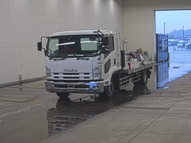 Isuzu Forward  с аукциона в Японии