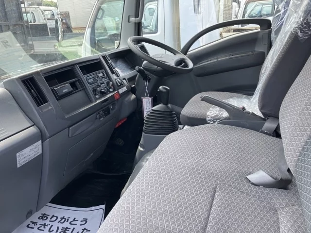 Isuzu Elf  с аукциона в Японии