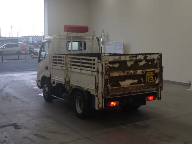 Toyota Dyna  с аукциона в Японии