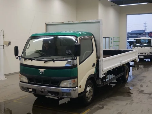 Toyota Dyna  с аукциона в Японии