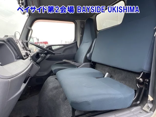 Mitsubishi Fuso Canter  с аукциона в Японии