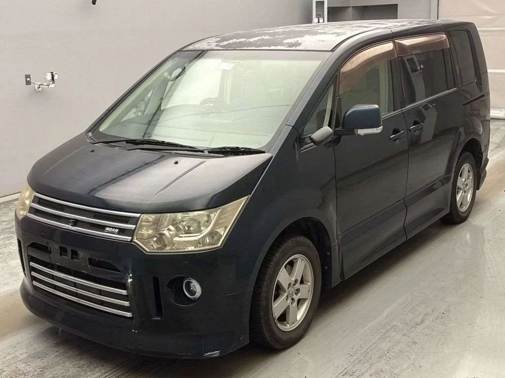 Mitsubishi Delica D:5  с аукциона в Японии